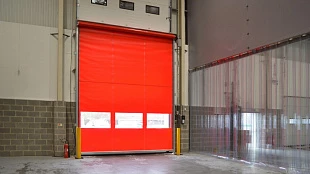 Противопожарные шторы в спортивно-развлекательном комплексе